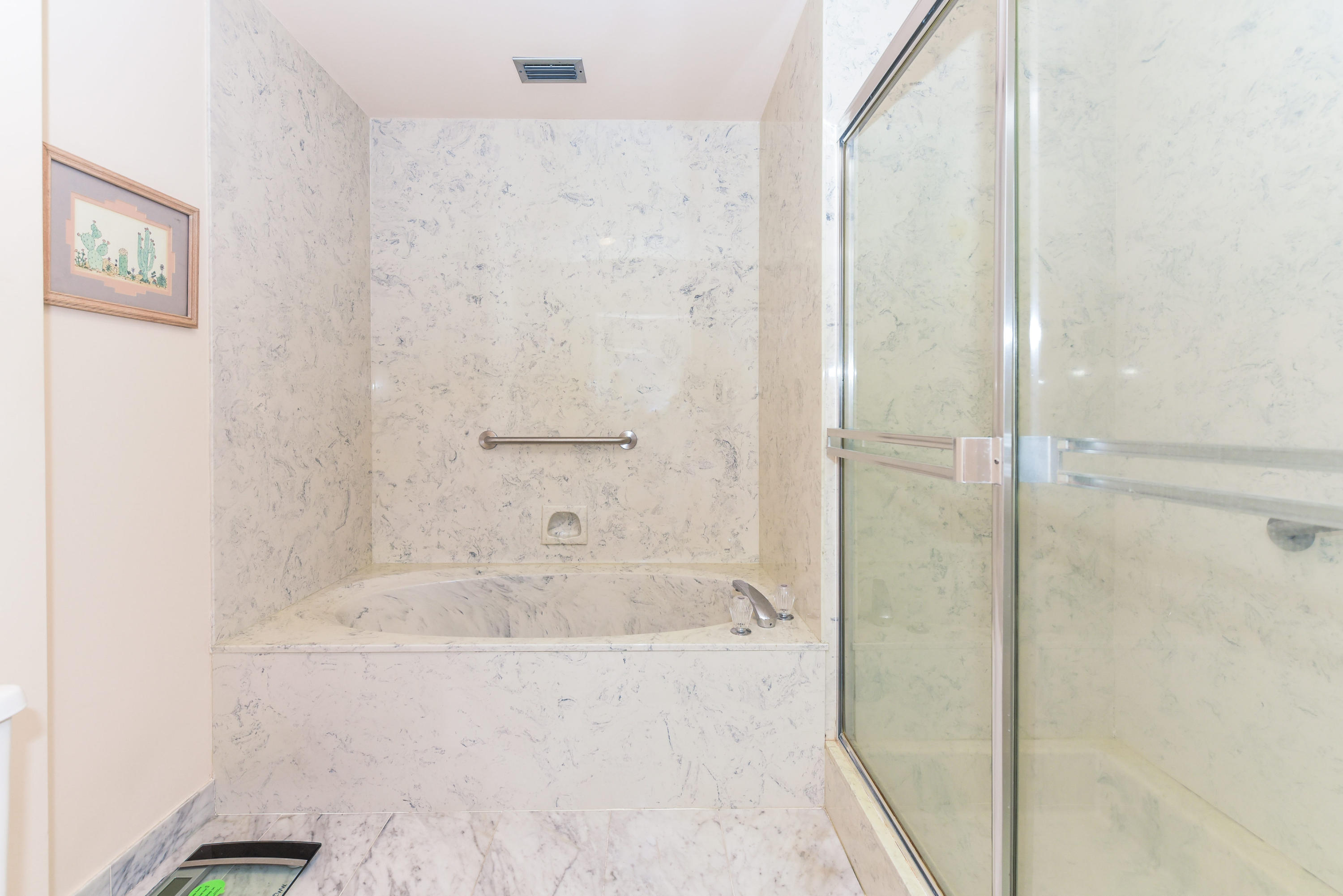 7978 La Mirada Drive Boca Raton, FL 33433 - Photo 27 of 36 Master Bath Tub