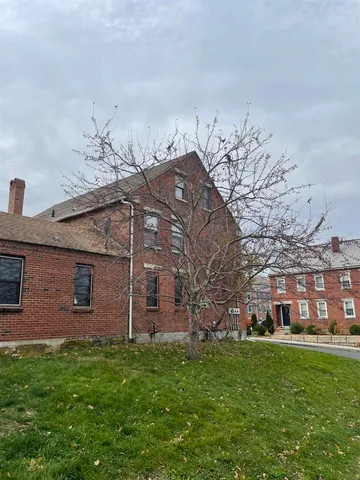 $1,900 | 69 South Street, Unit A, Rollinsford, NH 03869