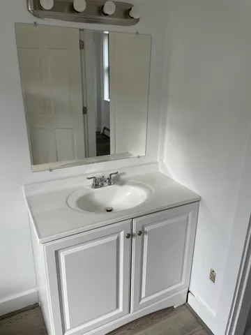 $1,900 | 69 South Street, Unit A, Rollinsford, NH 03869