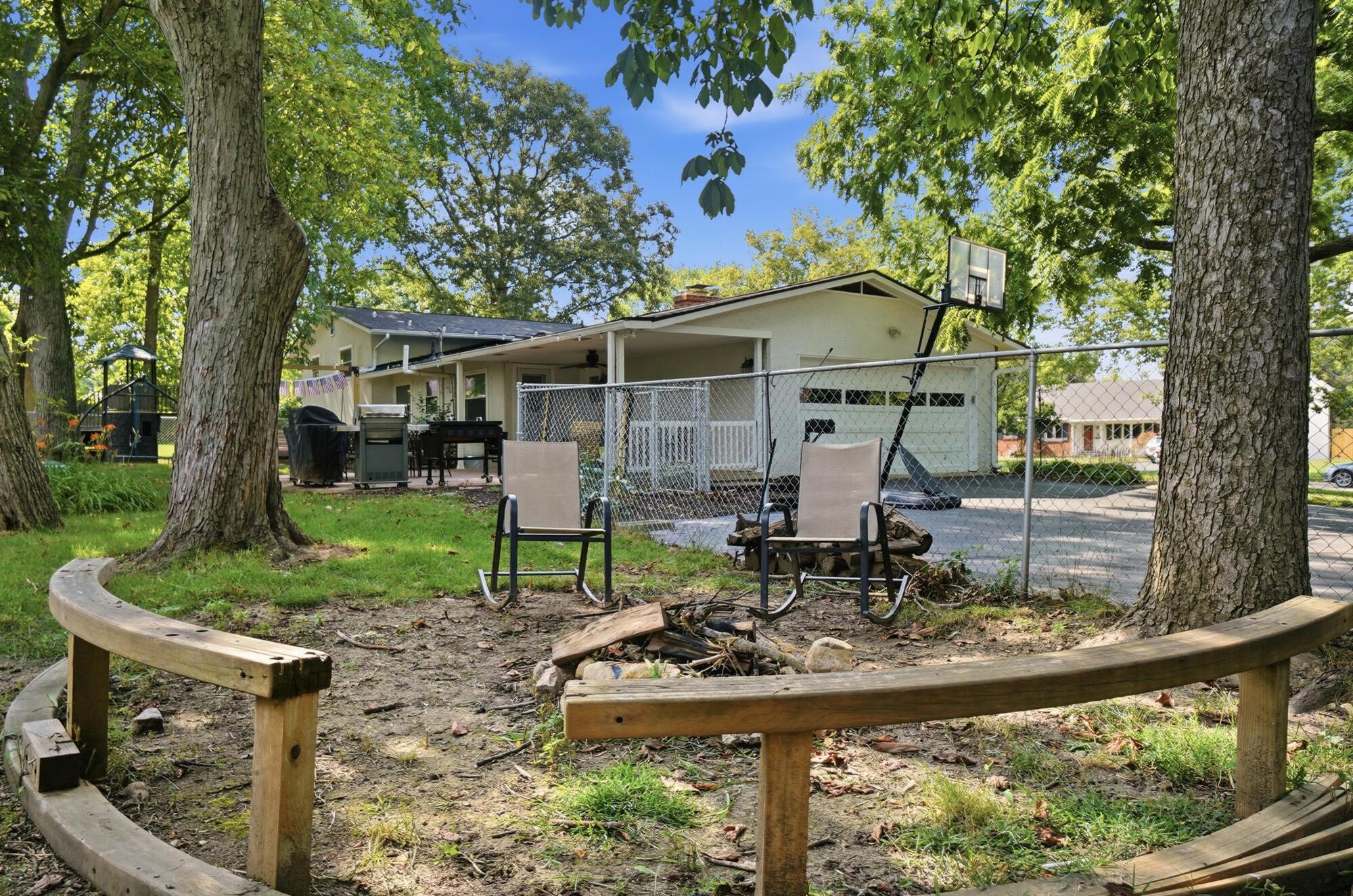 1381 Zollinger Road Columbus, OH 43221 - Photo 55 of 68 067