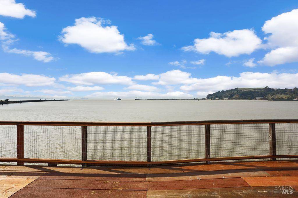 34 Sandy Beach Road Vallejo, CA 94590 - Photo 13 of 63