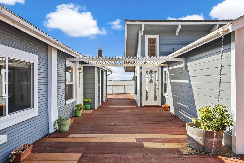 34 Sandy Beach Road Vallejo, CA 94590 - Photo 10 of 63