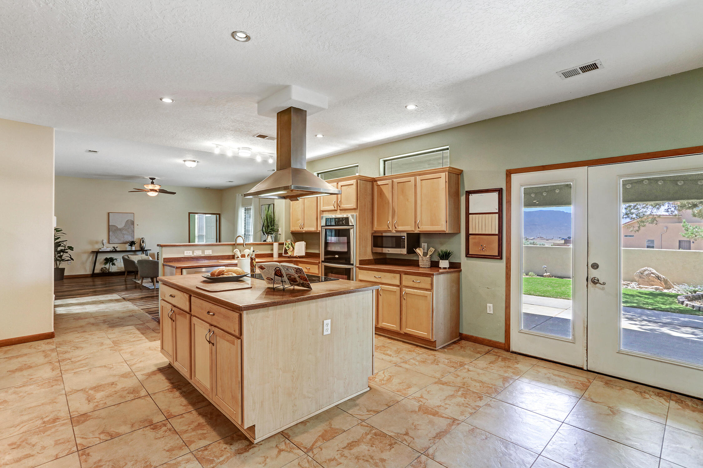 508 Albor Circle Northeast Rio Rancho, NM 87124 - Photo 4 of 52 Gallery Image 4