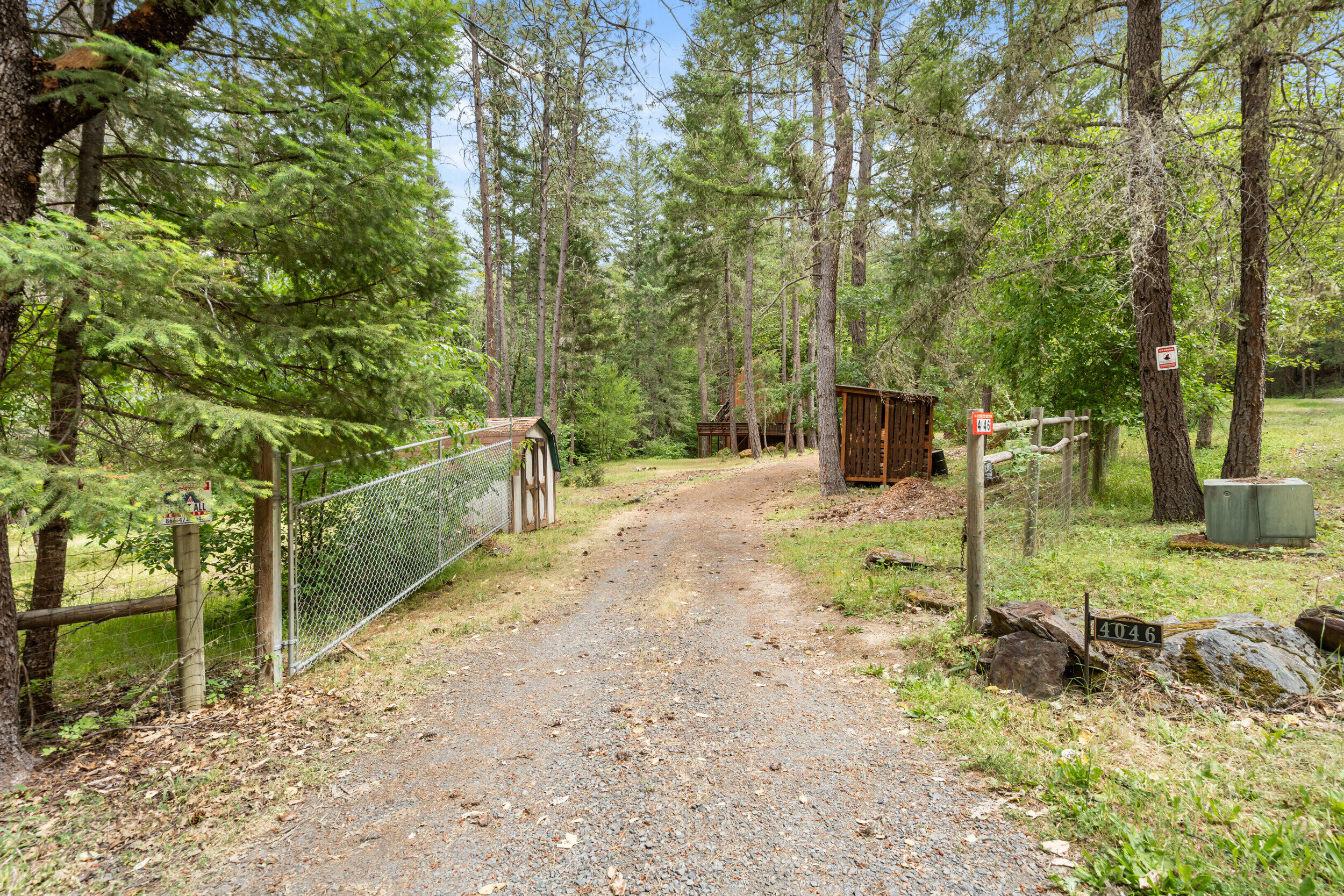 4046 Little Applegate Road Jacksonville, OR 97530 - Photo 4 of 65 19_ 4046 little applegate rd-18