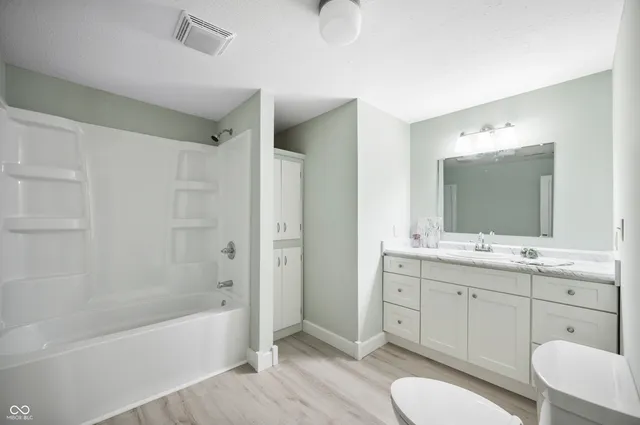 $289,500 | 430 Bundy Avenue, New Castle, IN 47362