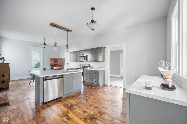 $289,500 | 430 Bundy Avenue, New Castle, IN 47362