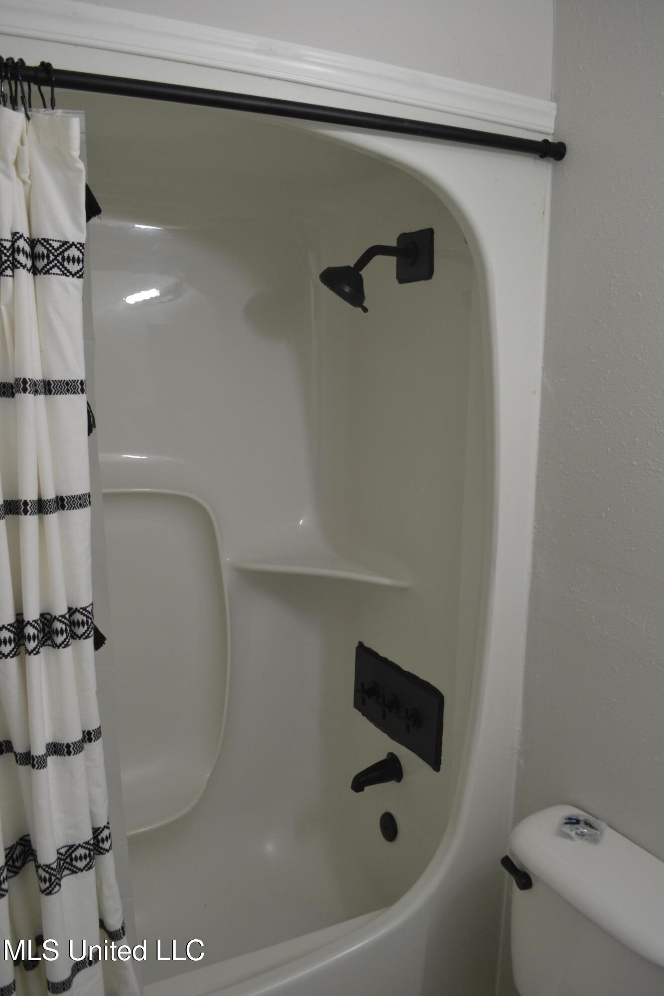 4848 Devon Street Moss Point, MS 39563 - Photo 11 of 20 DSC_0426