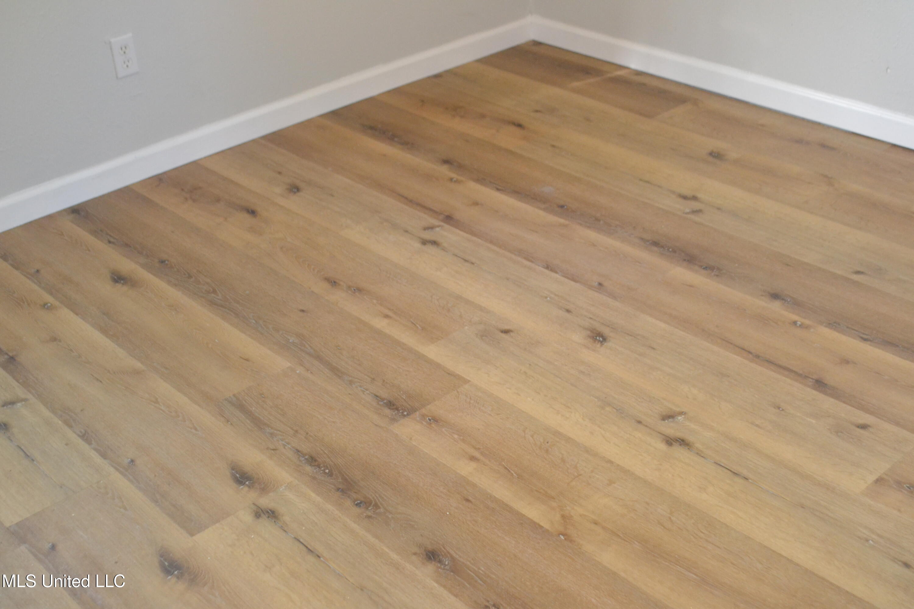 4848 Devon Street Moss Point, MS 39563 - Photo 7 of 20 DSC_0424