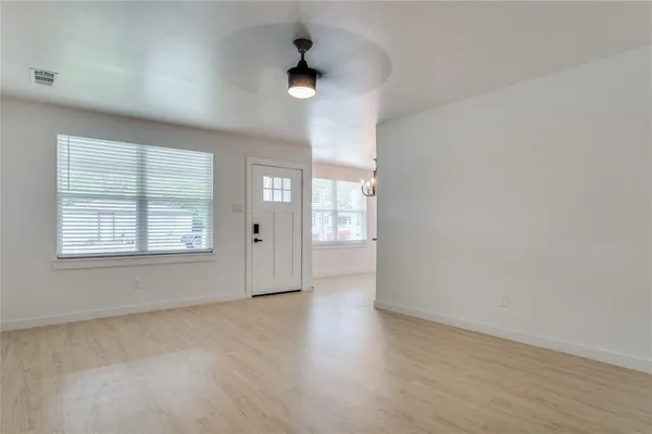 $1,950 | 507 Campbell Street, Terrell, TX 75160