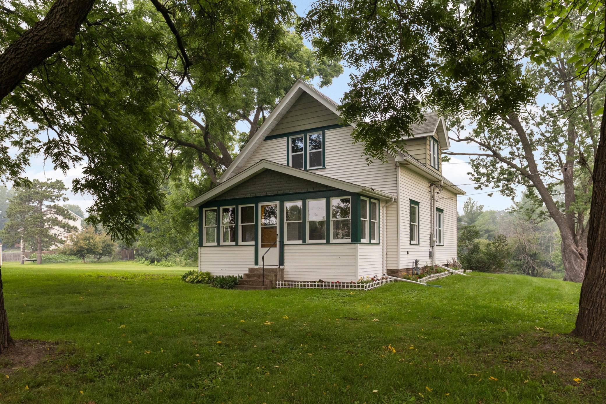 1240 McKnight Road North Maplewood, MN 55119 - Photo 1 of 38