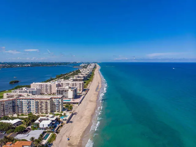 $2,500 | 3540 South Ocean Boulevard, Unit 805, South Palm Beach, FL 33480