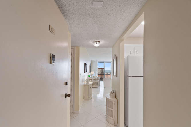 3540 South Ocean Boulevard, Unit 805 South Palm Beach, FL 33480 - Photo 3 of 25 20241214145008558522000000-o