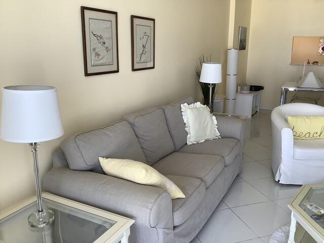 3540 South Ocean Boulevard, Unit 805 South Palm Beach, FL 33480 - Photo 8 of 25 20250127021948610380000000-o