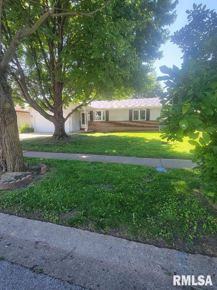 1917 Scarbrough Road Springfield, IL 62702 - Photo 2 of 34