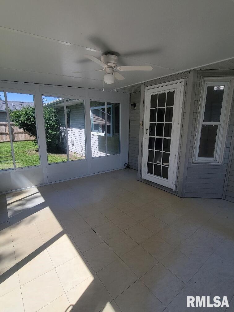 1917 Scarbrough Road Springfield, IL 62702 - Photo 28 of 34