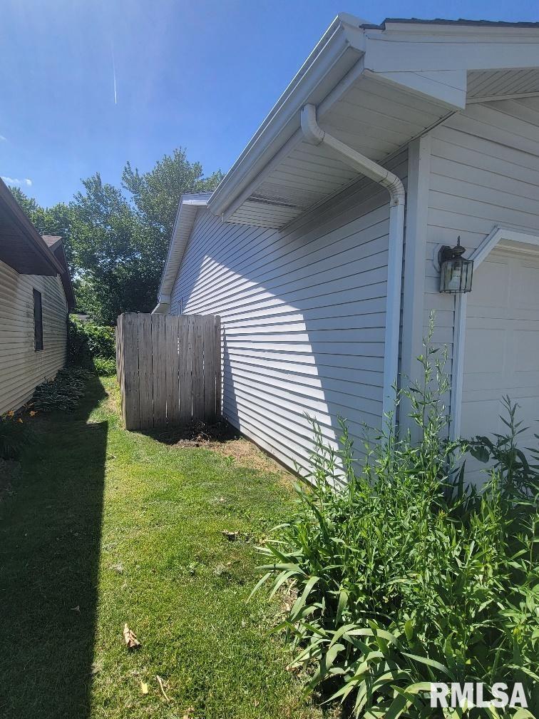 1917 Scarbrough Road Springfield, IL 62702 - Photo 31 of 34
