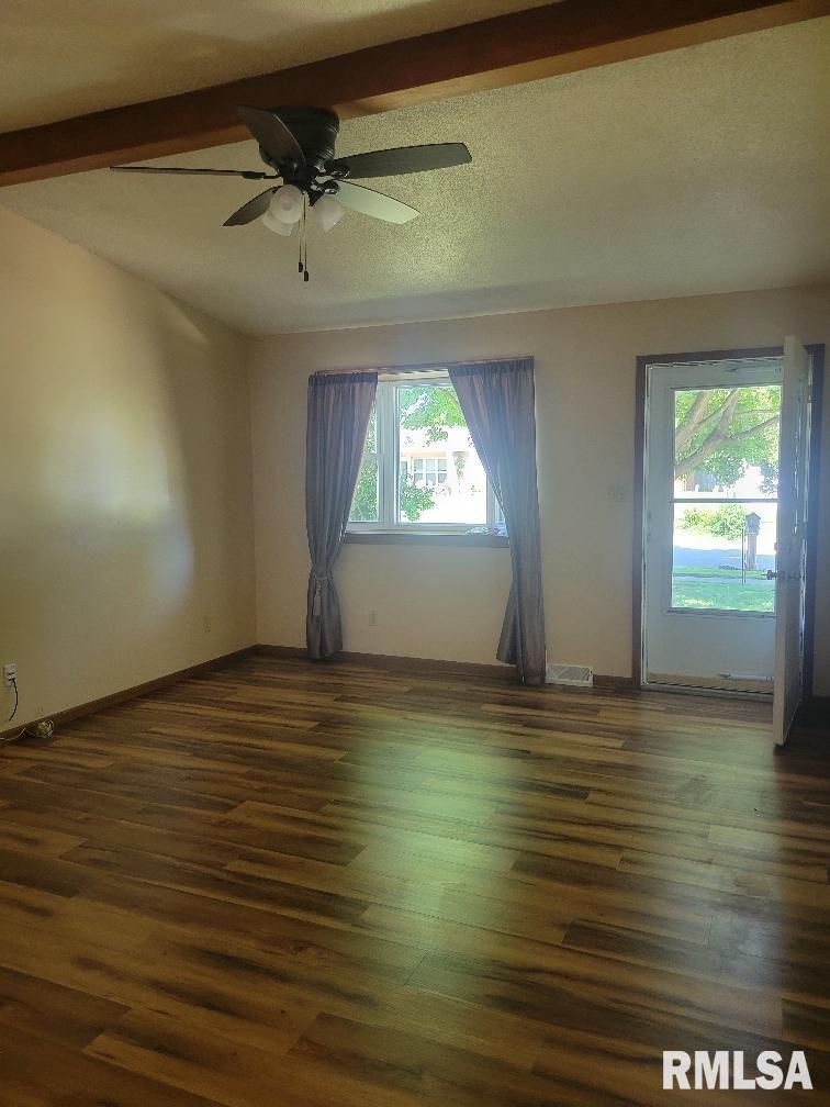 1917 Scarbrough Road Springfield, IL 62702 - Photo 7 of 34