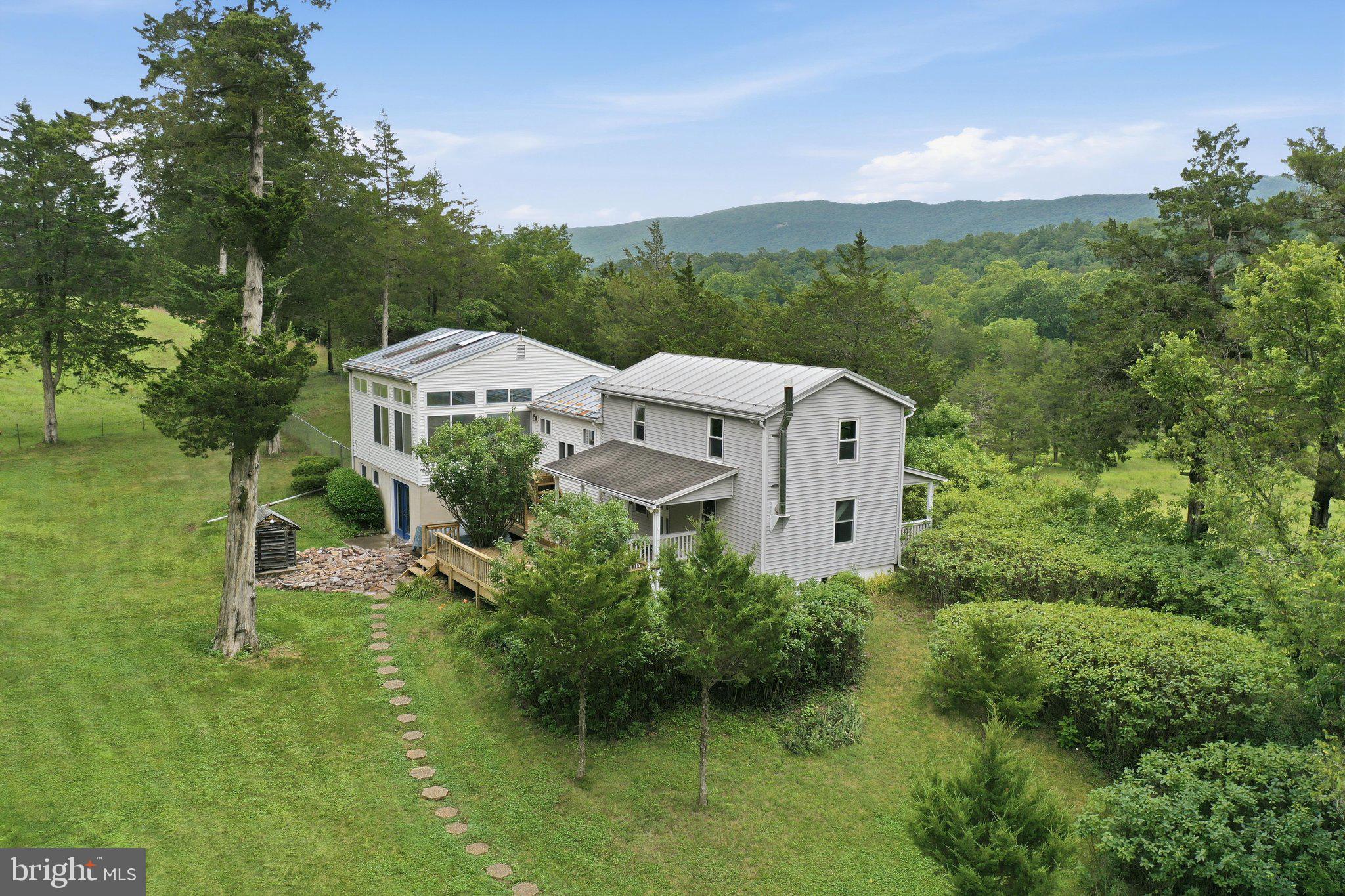6223 Fort Valley Road Fort Valley, VA 22652 - Photo 3 of 51