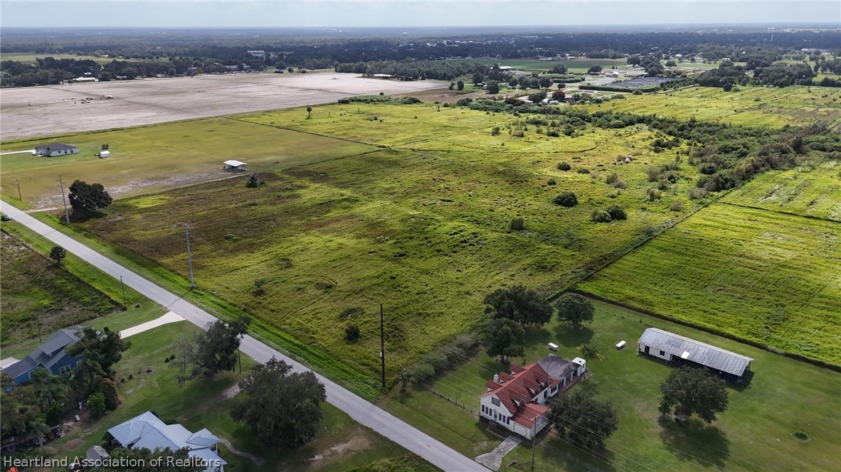 445 Metheny Road Wauchula, FL 33873 - Photo 10 of 14 a view of a city and ocean view