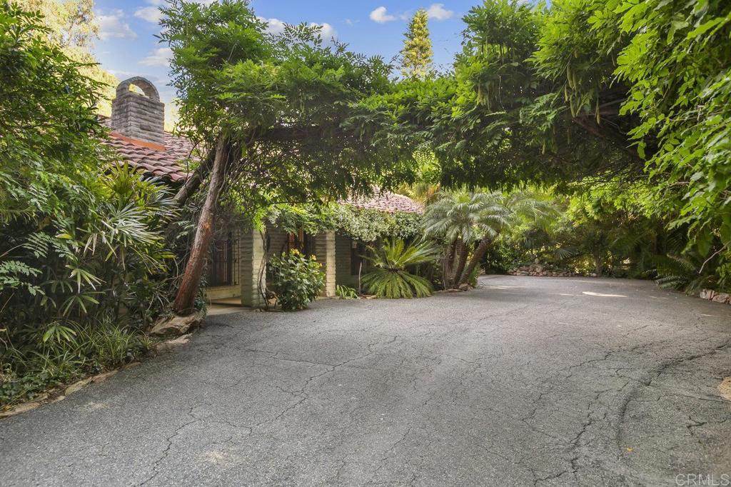 6036 Rainbow Heights Road Fallbrook, CA 92028 - Photo 25 of 70 a view of a house with a tree