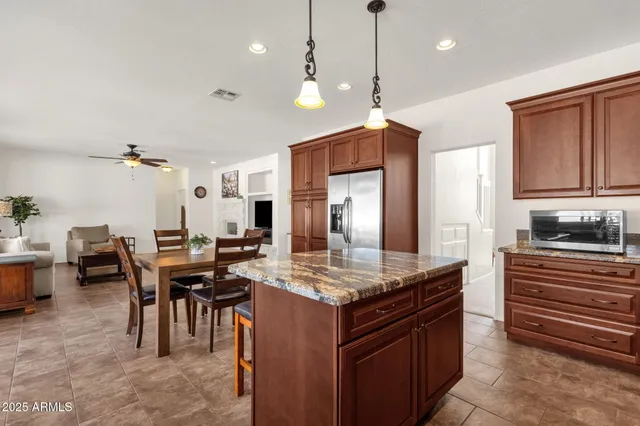 $739,900 | 1678 East Rawhide Street, Gilbert, AZ 85296