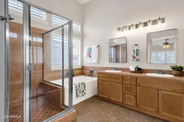 $739,900 | 1678 East Rawhide Street, Gilbert, AZ 85296