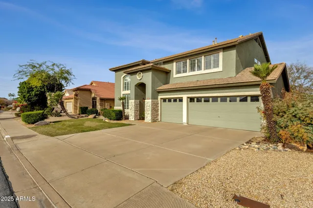 $739,900 | 1678 East Rawhide Street, Gilbert, AZ 85296