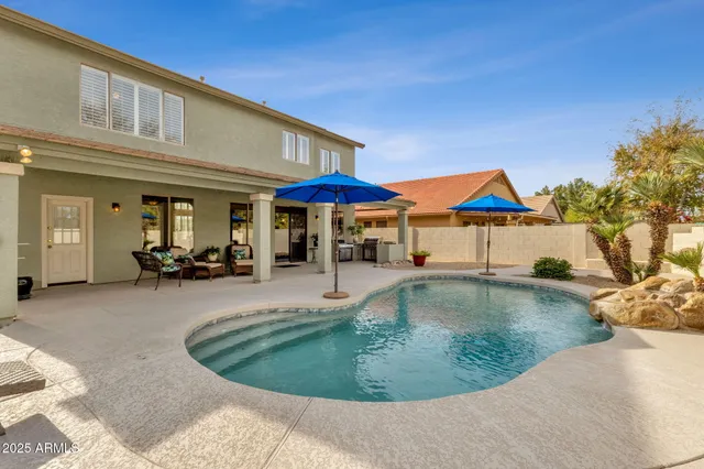 $739,900 | 1678 East Rawhide Street, Gilbert, AZ 85296