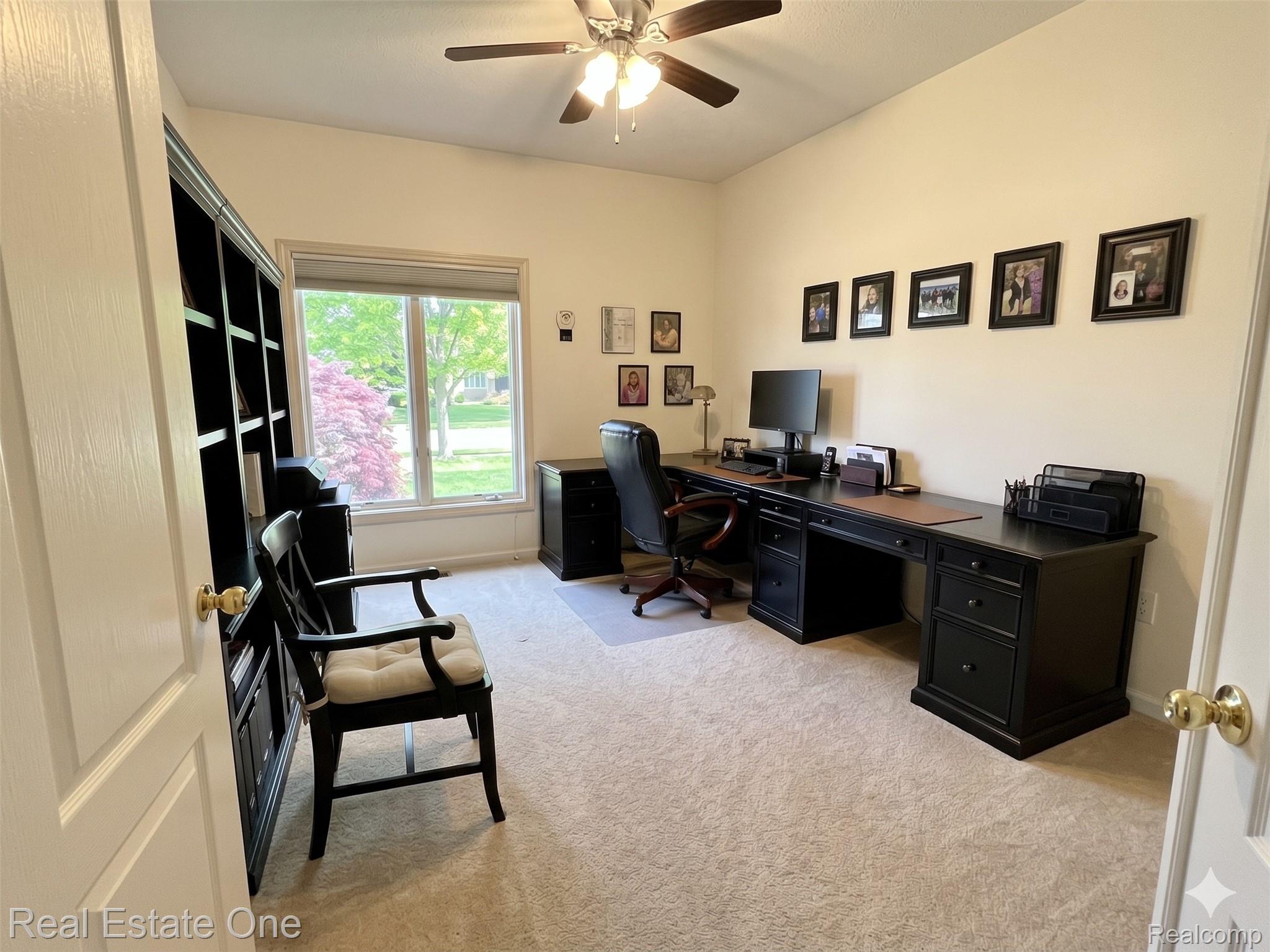 1668 South Shore Drive Rochester, MI 48307 - Photo 7 of 27 AI staged
