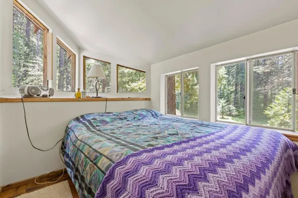 $379,000 | 14138 La Porte Road, Strawberry Valley, CA 95981