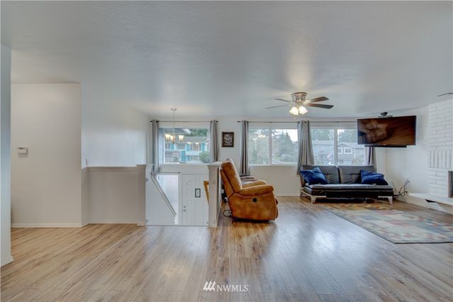 $675,000 | 14504 52nd Place West, Edmonds, WA 98026