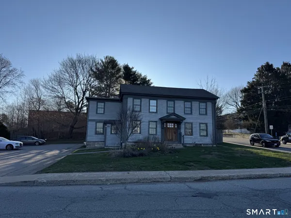 $1,500 | 3 East Pattagansett Road, Unit B, East Lyme, CT 06357