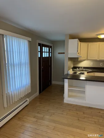 $1,500 | 3 East Pattagansett Road, Unit B, East Lyme, CT 06357