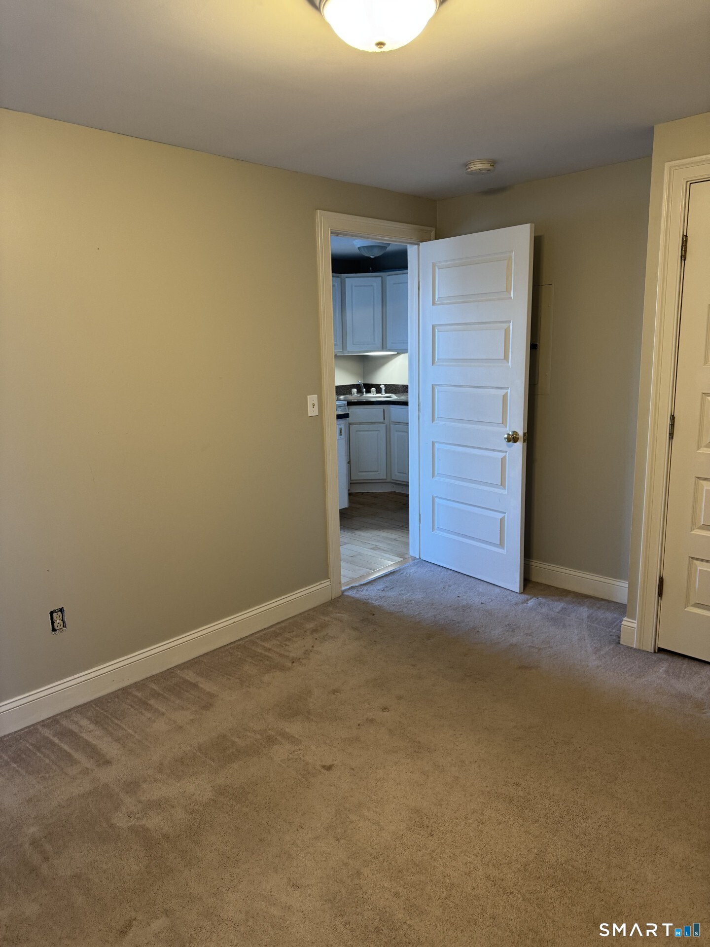 3 East Pattagansett Road, Unit B East Lyme, CT 06357 - Photo 9 of 10