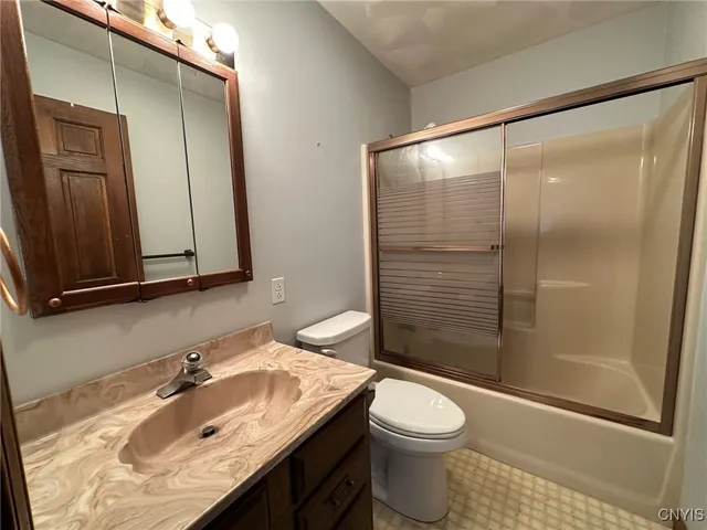 $399,900 | 6065 Highway 291, Marcy, NY 13403