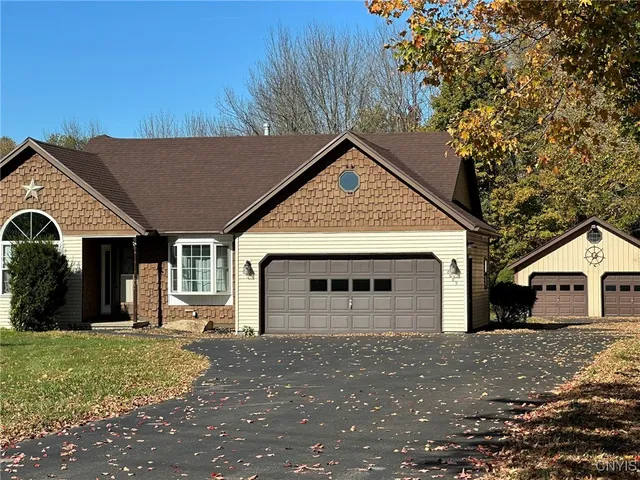 $399,900 | 6065 Highway 291, Marcy, NY 13403