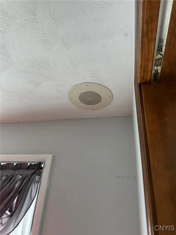 $399,900 | 6065 Highway 291, Marcy, NY 13403