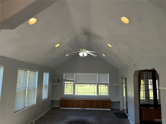 $399,900 | 6065 Highway 291, Marcy, NY 13403