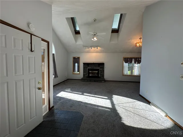 $399,900 | 6065 Highway 291, Marcy, NY 13403