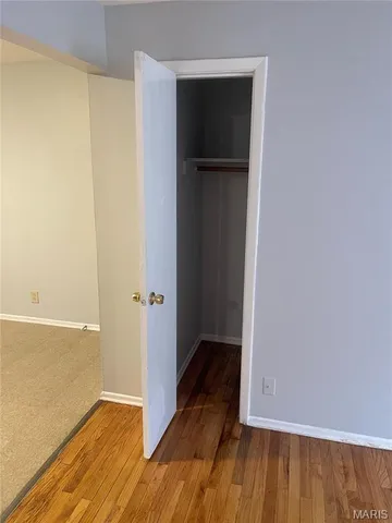 $850 | 253 Chambers Road, Unit A, St. Louis, MO 63137