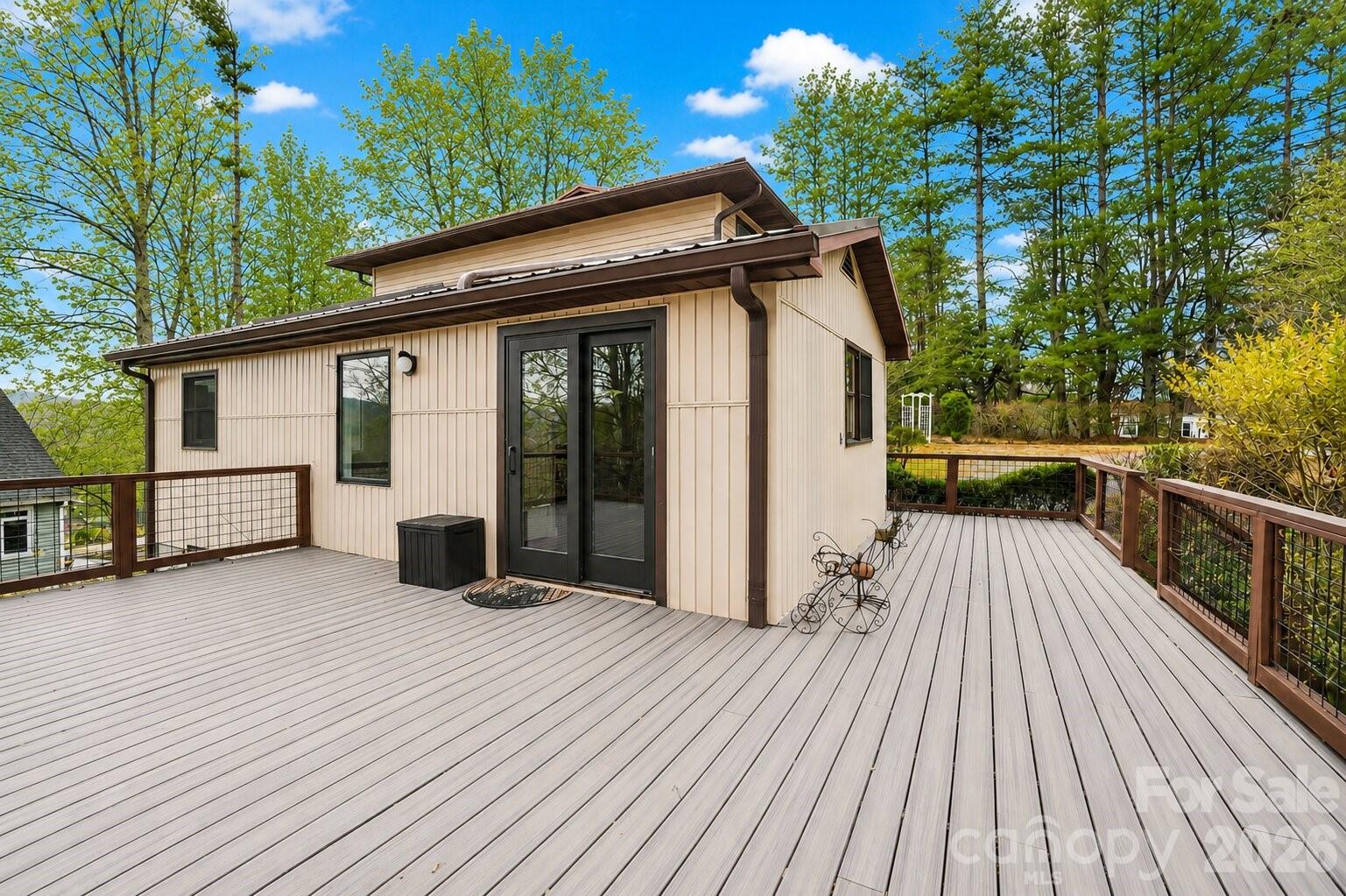 623 Owensby Road Hendersonville, NC 28792 - Photo 3 of 47