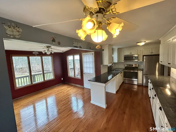 $359,900 | 72 Willie Circle, Tolland, CT 06084