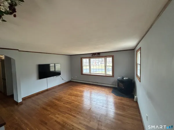 $359,900 | 72 Willie Circle, Tolland, CT 06084