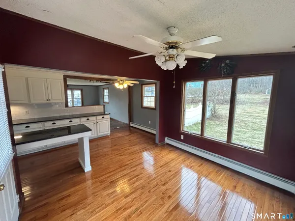 $359,900 | 72 Willie Circle, Tolland, CT 06084