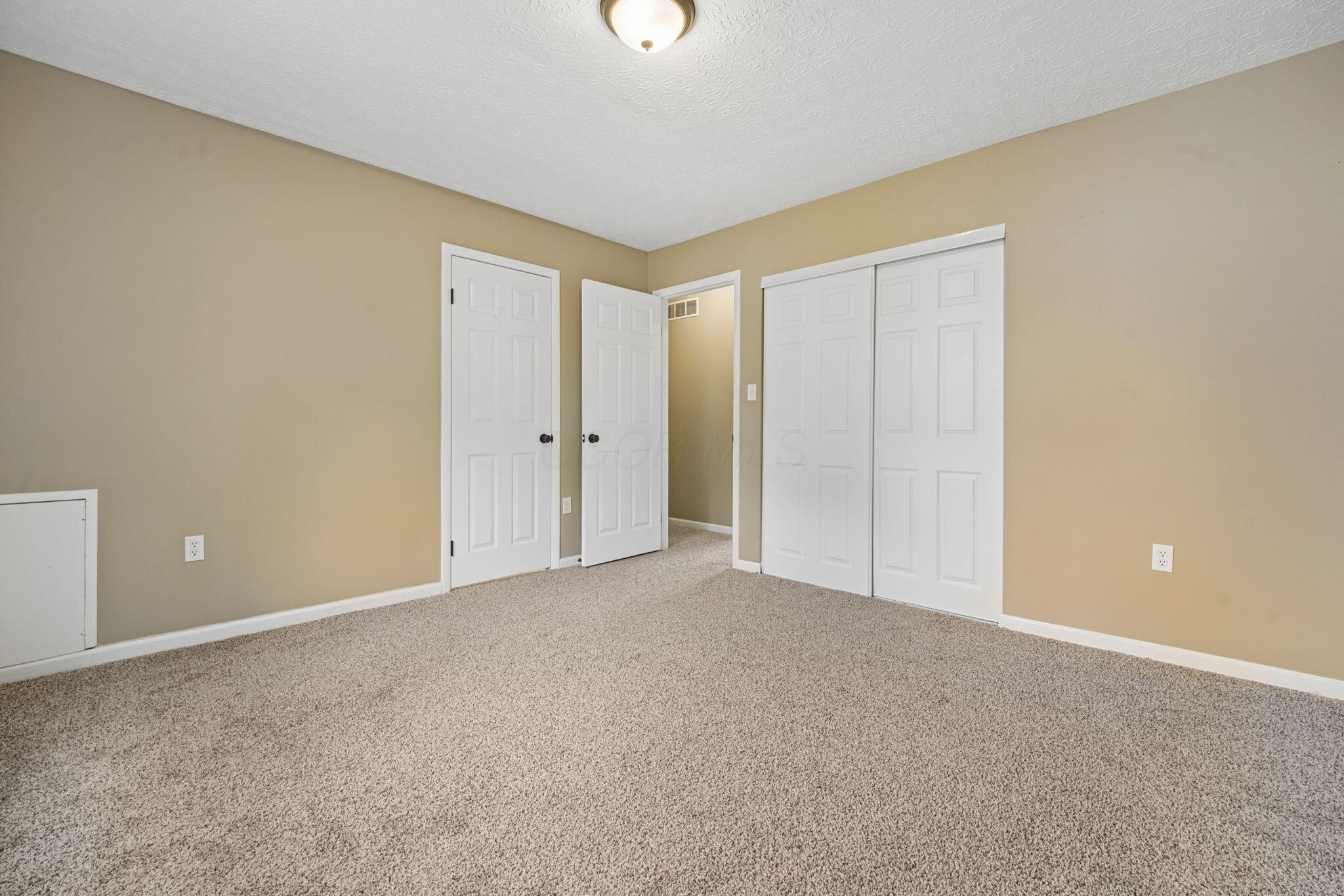 4909 Dunlap Road Columbus, OH 43229 - Photo 16 of 38 16-web-or-mls-4909-dunlap-rd