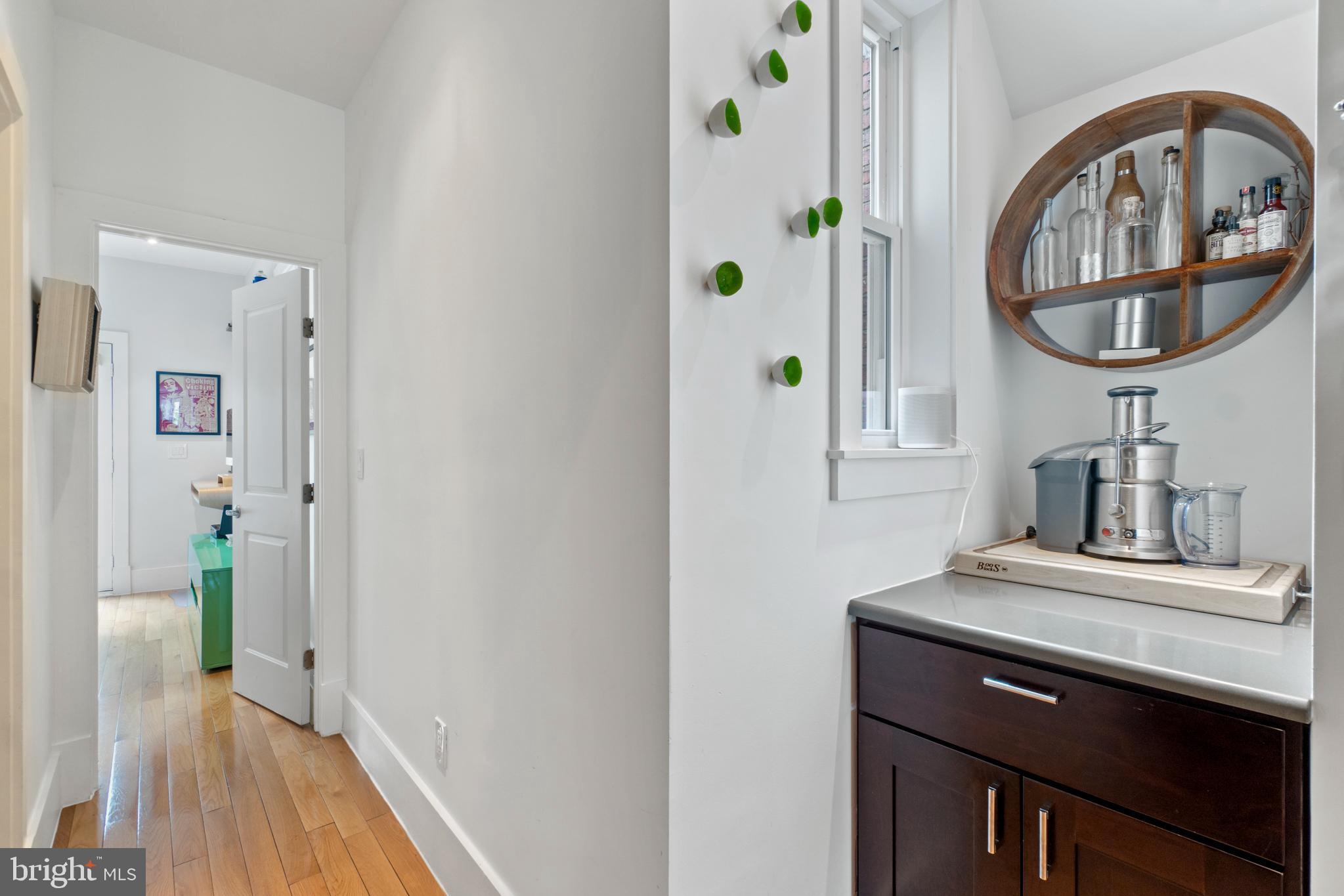 1818 1st Street Northwest, Unit 2 Washington, DC 20001 - Photo 8 of 45 Dry bar