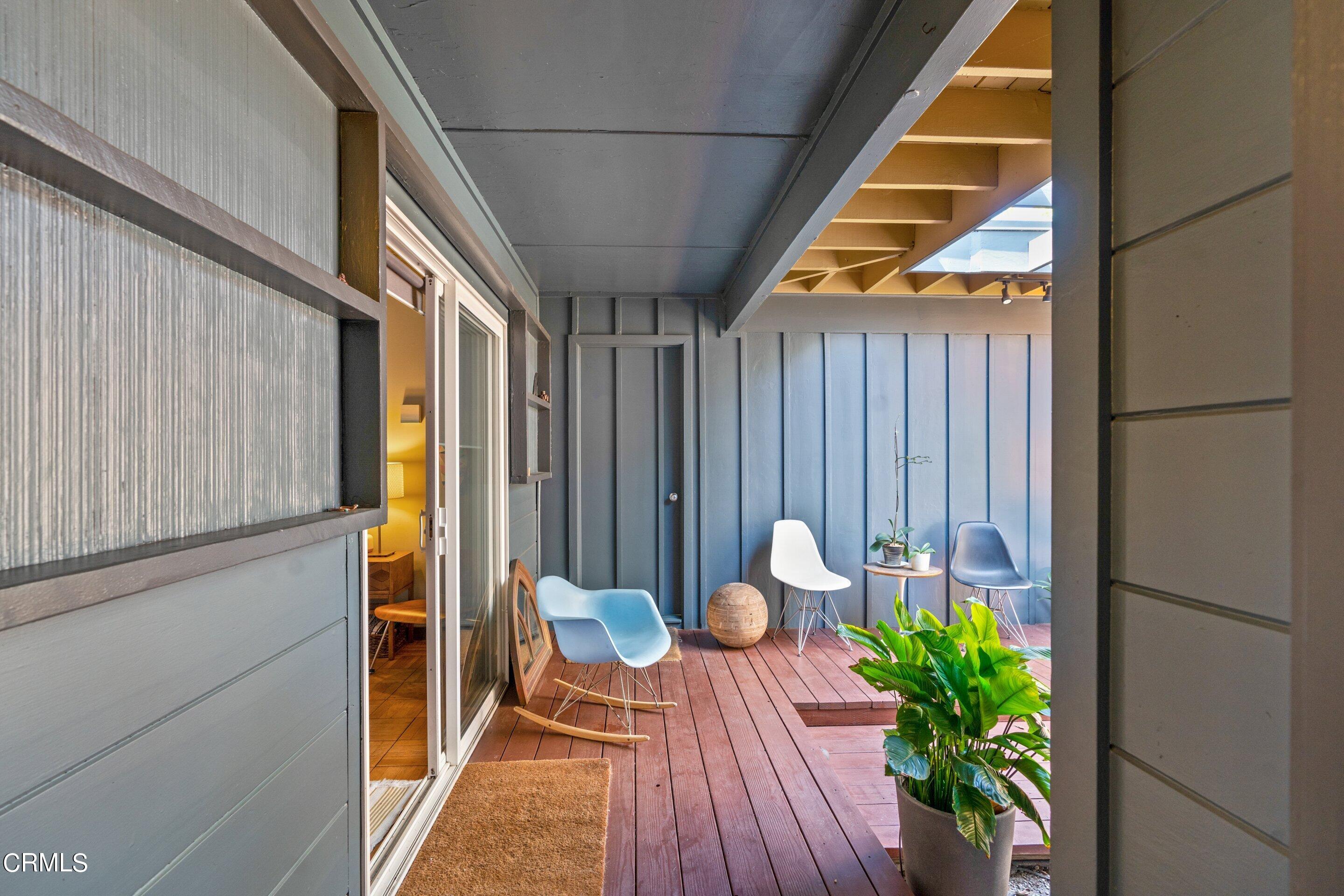 1860 Volk Avenue Long Beach, CA 90815 - Photo 5 of 47 1860_volk_ave_2c