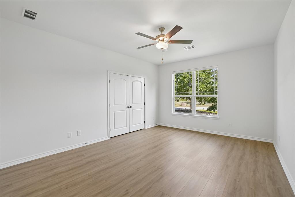 165 Rolling Bnd Road Alvord, TX 76225 - Photo 26 of 39 Bed 2
