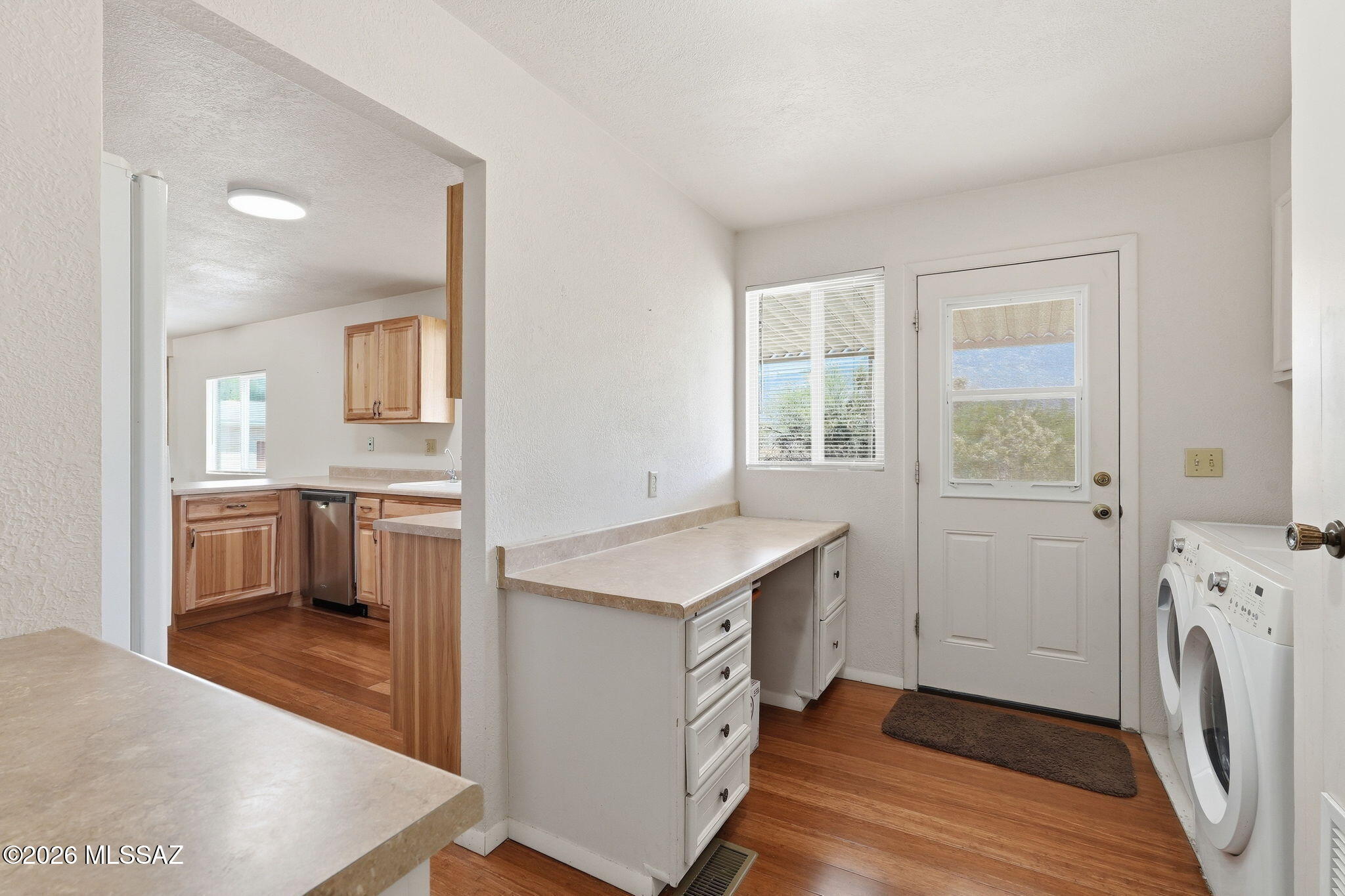 4085 East Wilds Road Tucson, AZ 85739 - Photo 29 of 41 Laundry Room