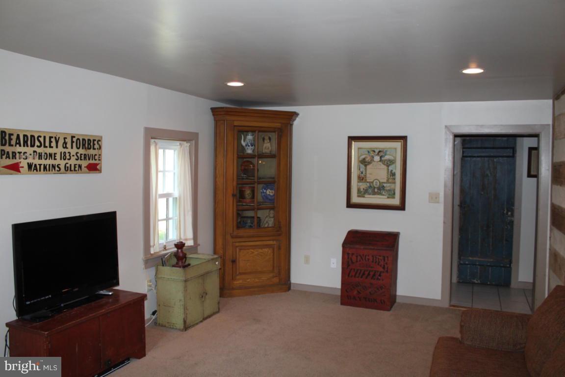 2130 Landis Valley Road Lancaster, PA 17601 - Photo 11 of 41